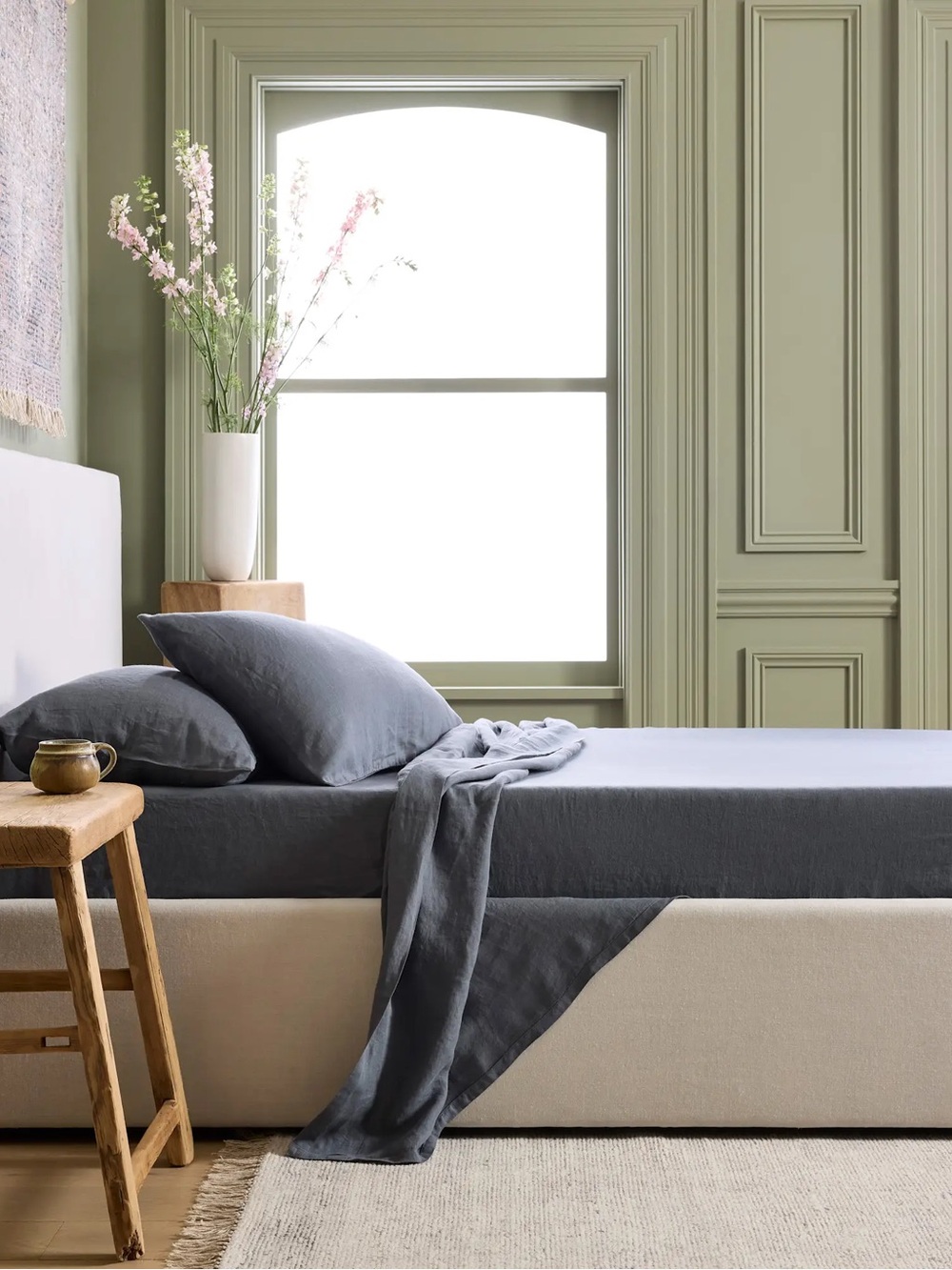 New Quince European Linen Sheet Set Split King (5-piece set) MSRP $214 Nightfall